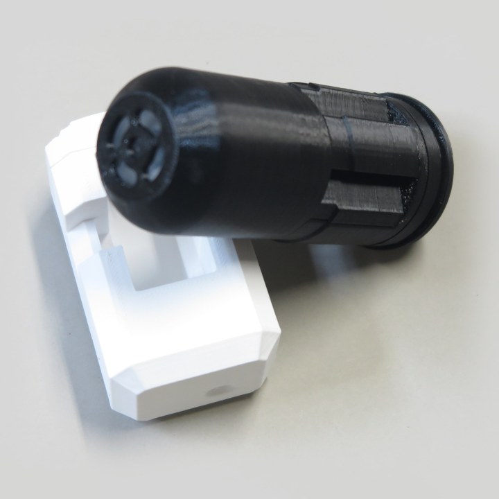 Round da 40mm X-Tag su un supporto
